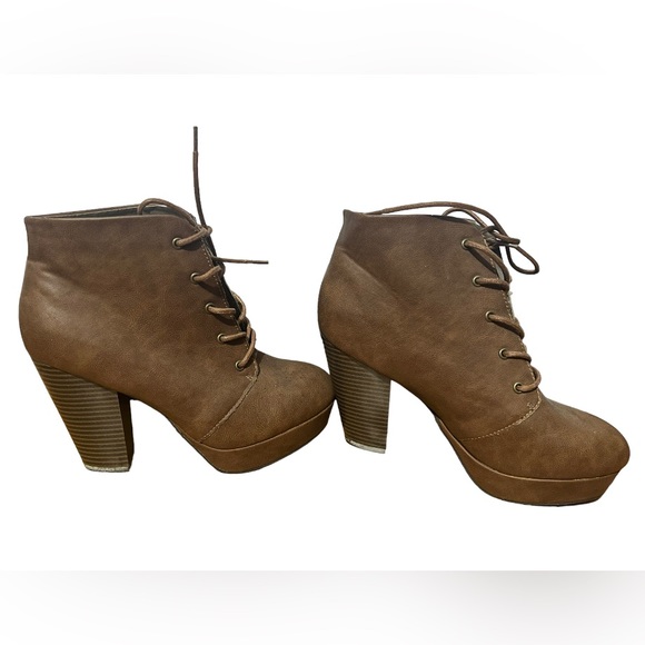 Mossimo Brown Platform boots size 7 - Picture 3 of 4